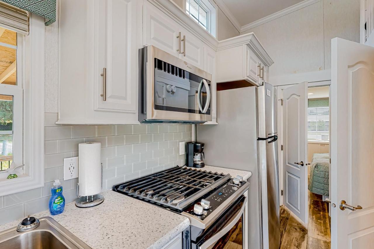 Tiny Charmer Hendersonville Exterior foto